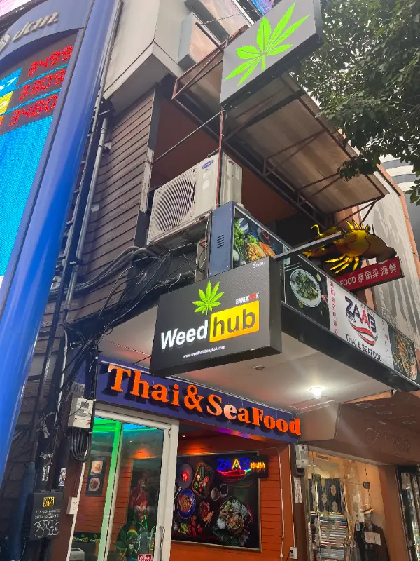 ร้านกัญชา ถนนสุขุมวิทและกรุงเทพ
